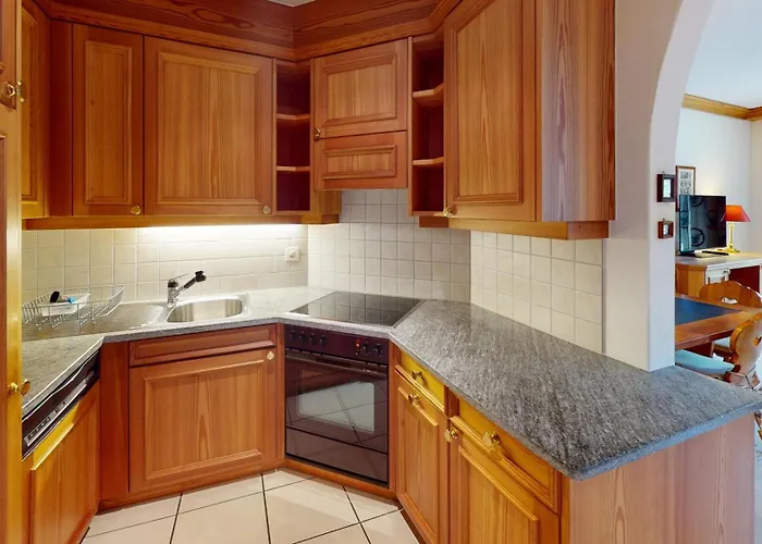 Appartement Belvair 32 *